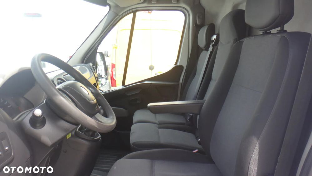 Renault Master - 10