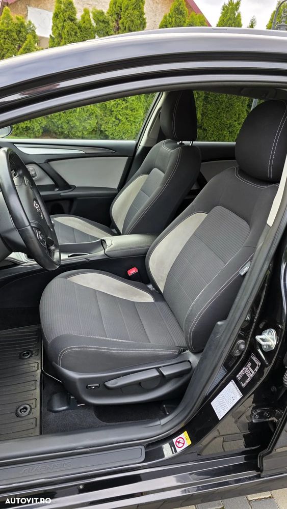 Toyota Avensis - 11