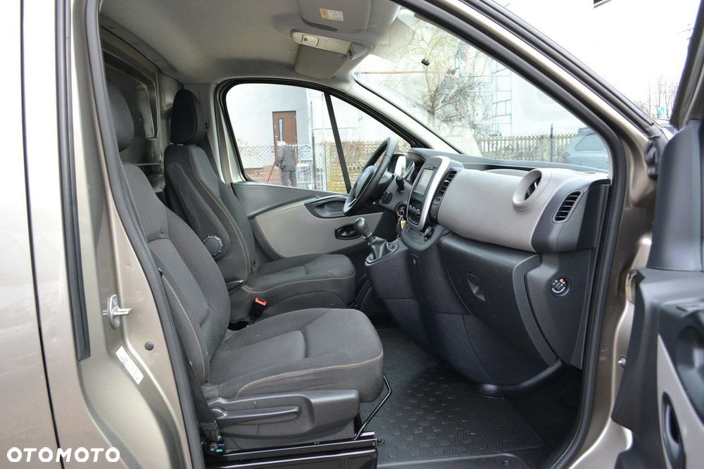 Renault Trafic - 10