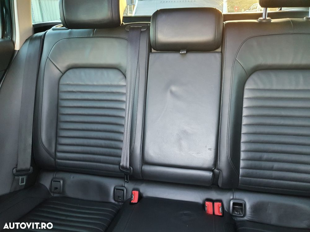 Volkswagen Passat - 15