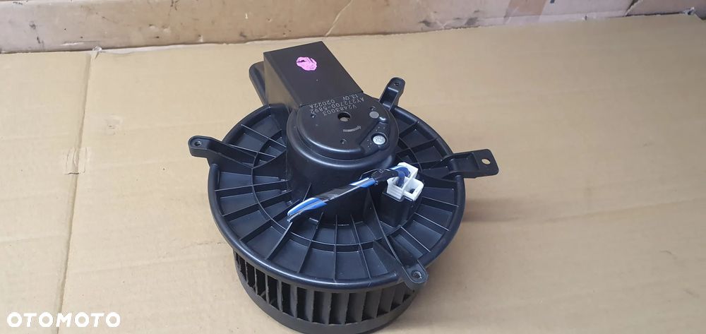 Wentylator silnik dmuchawy nagrzewnicy Jeep Grand Cherokee IV WK2 AY272700-5892 - 5