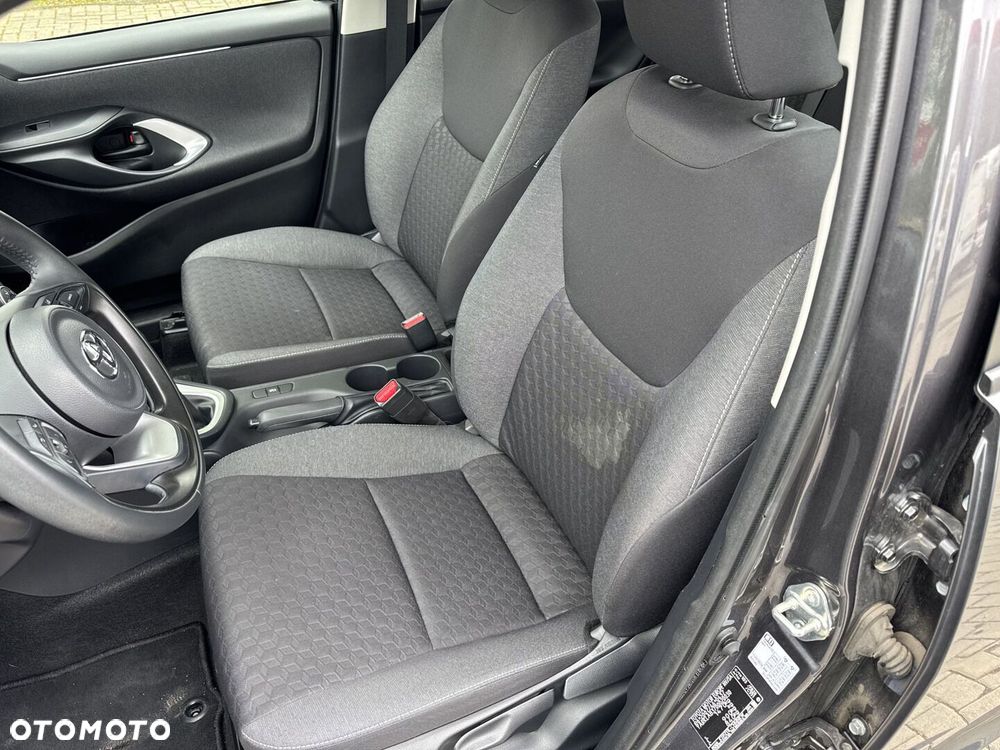 Toyota Yaris - 10