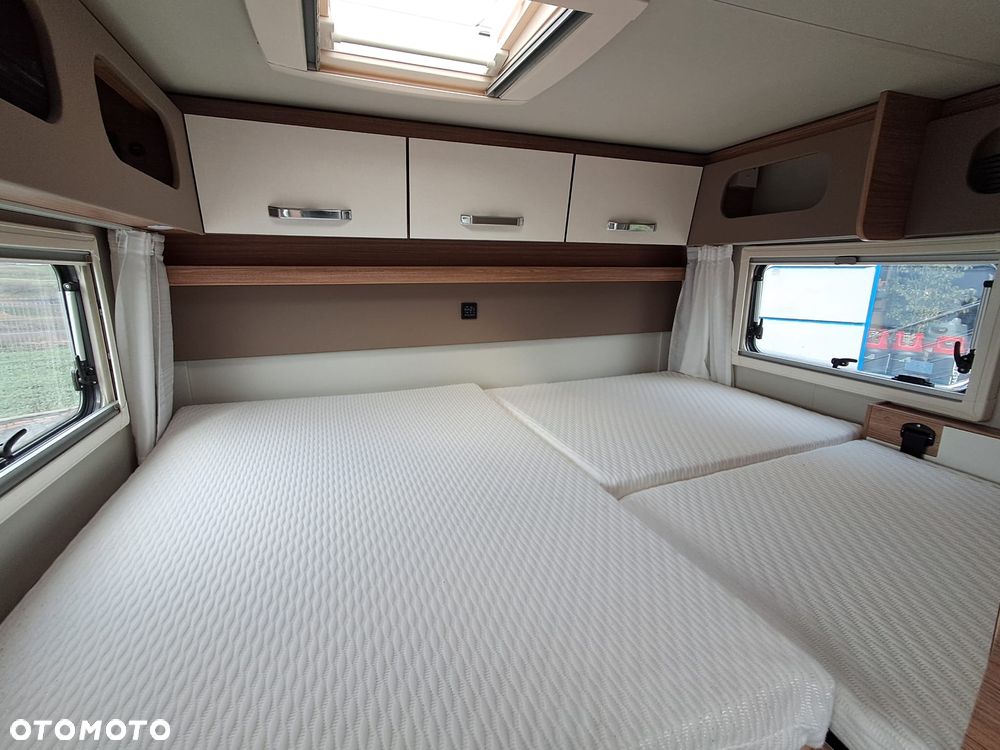 Weinsberg X-Cursion 500 MQ 2 osobne łóżka  4 osoby Wersja Zimowa  FV23% - 20