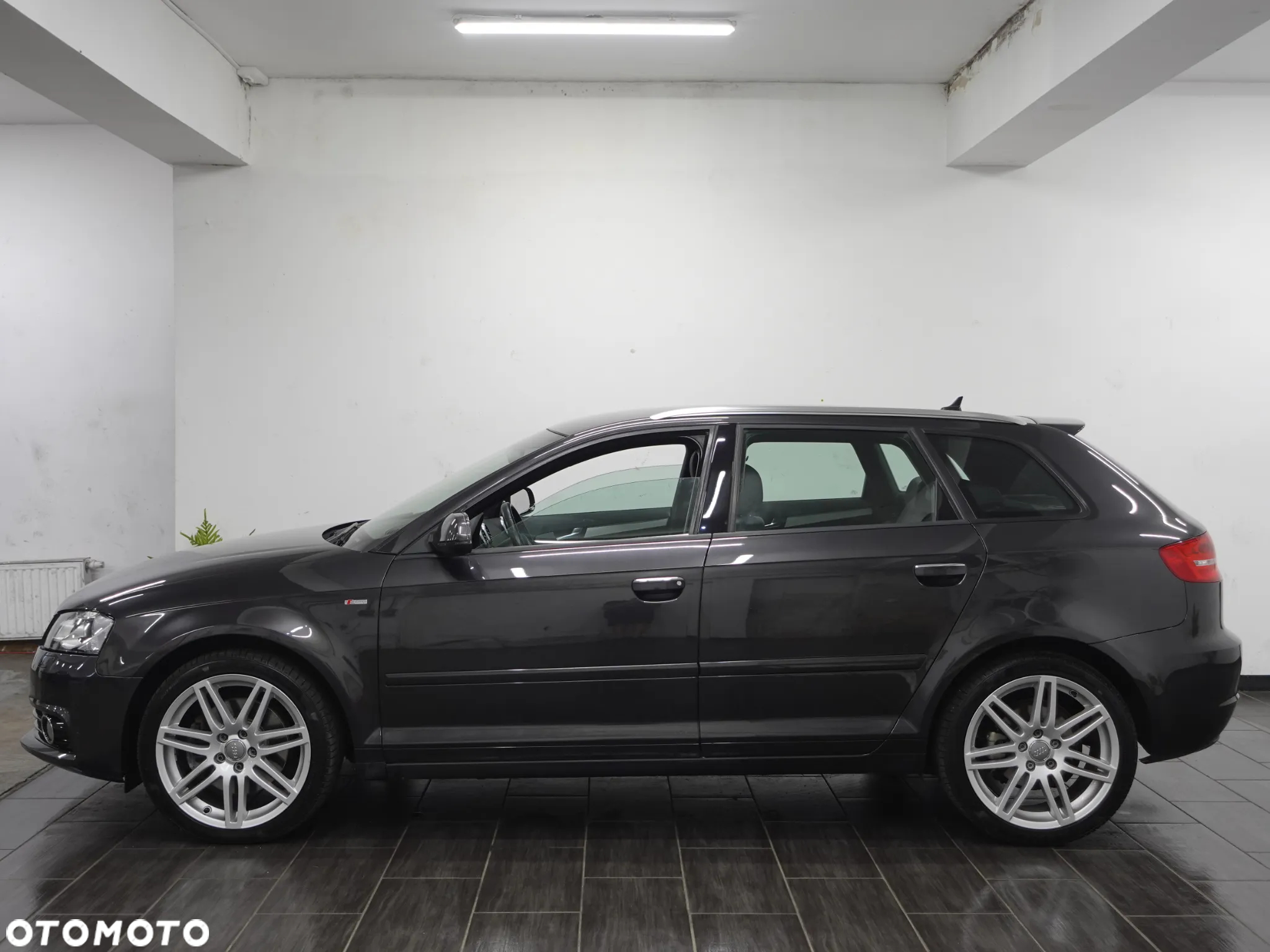 Audi A3 2.0 TDI Sportback DPF quattro S line Sportpaket - 5