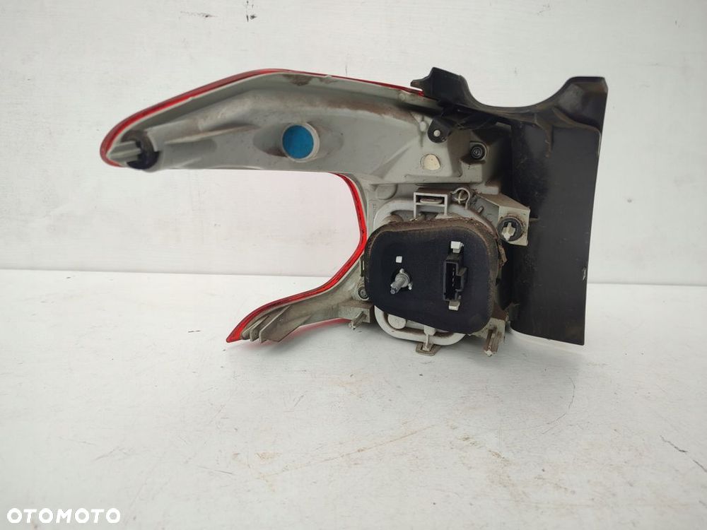 Lampa prawy tył w błotnik PEUGEOT 2008 I 13-16 EUROPA ORYGINAŁ - 3