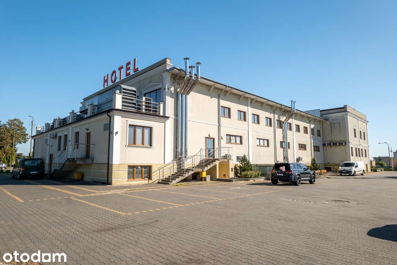 Obiekt hotelowo-restauracyjny z marketem i piekarnią i klubem w Kocku - Pełny obrazek: 2/18