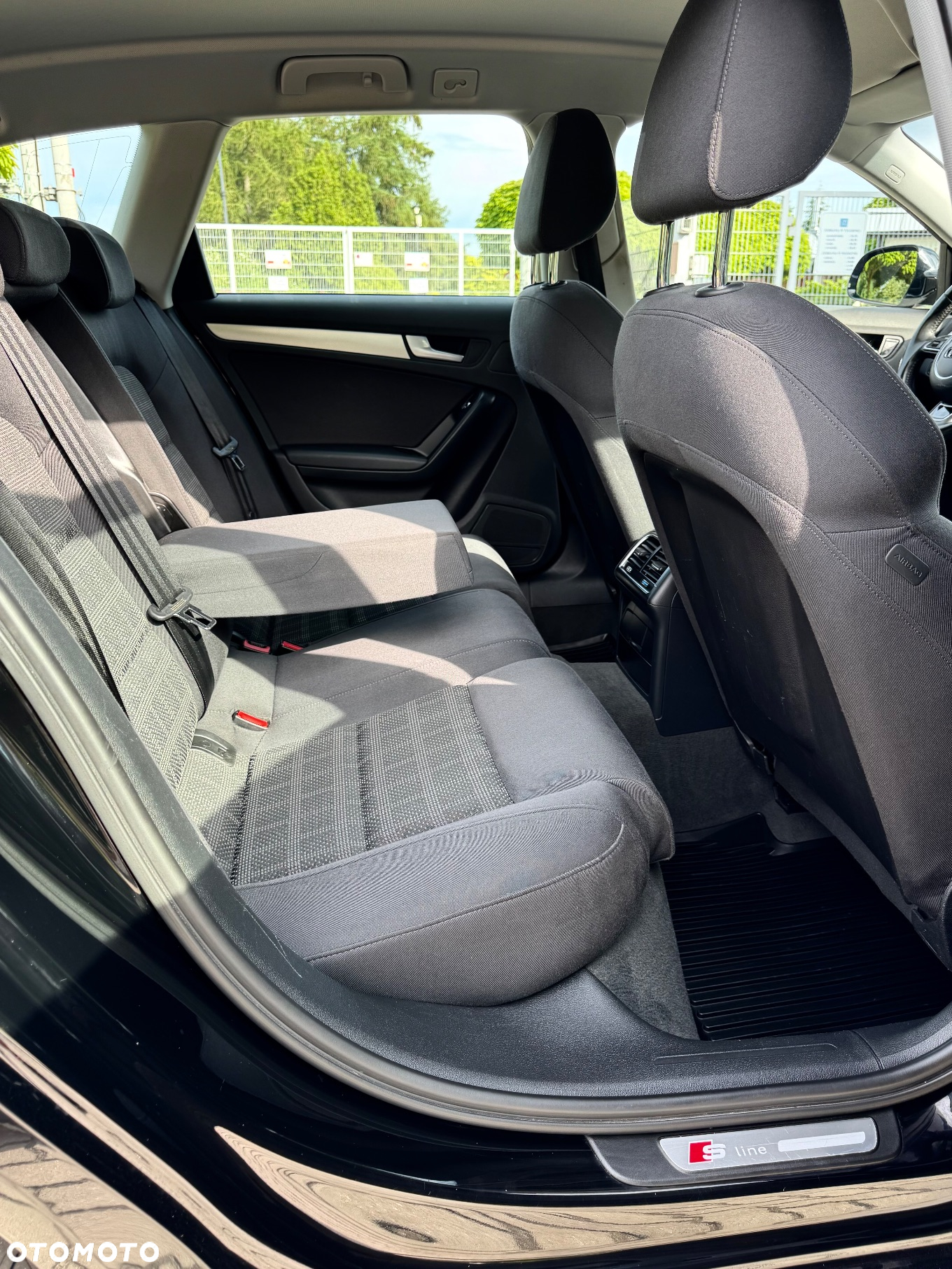 Audi A4 Avant 2.0 TDI DPF clean diesel S line Sportpaket - 11