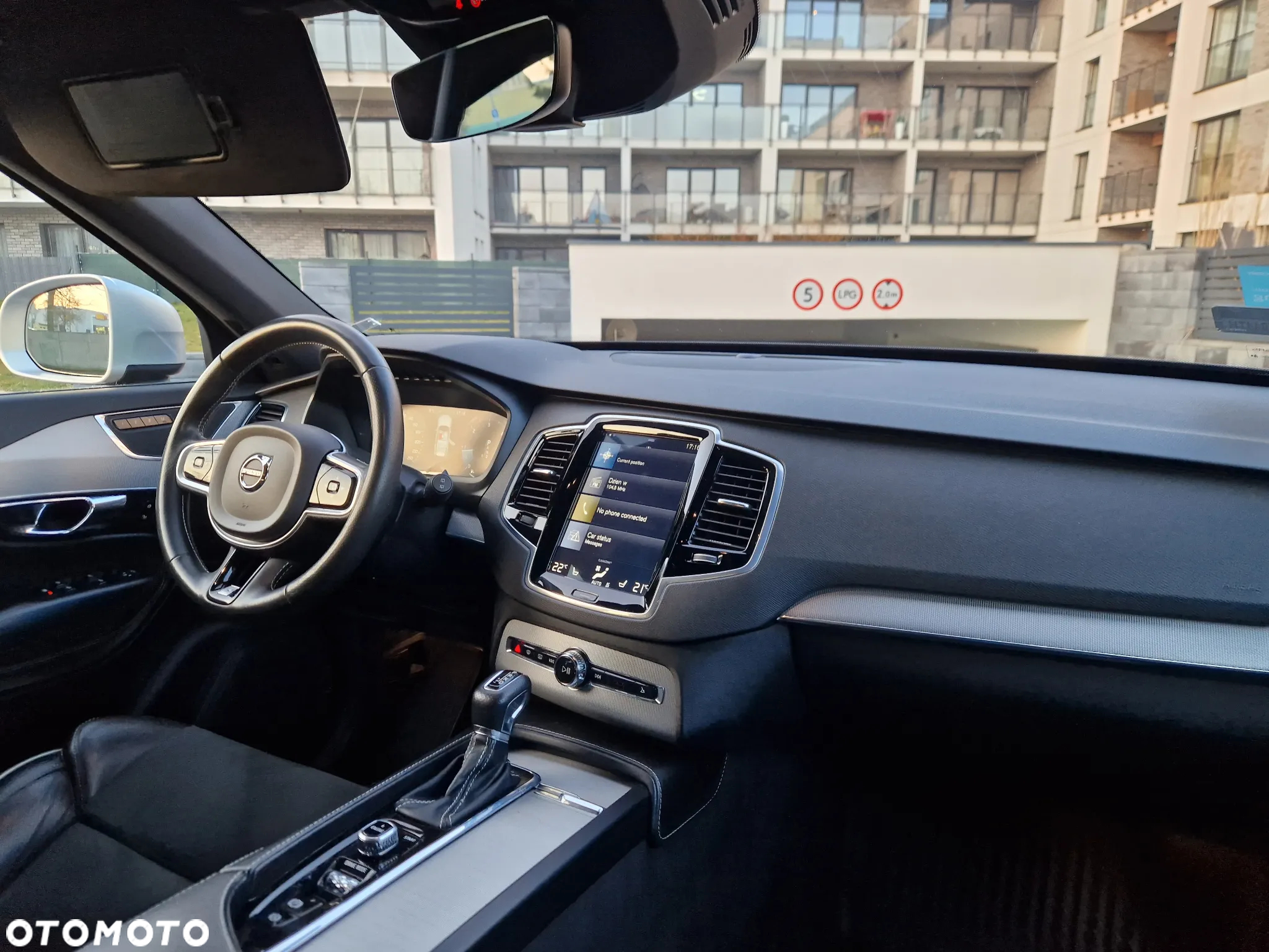 Volvo XC 90 D5 AWD R-Design - 11