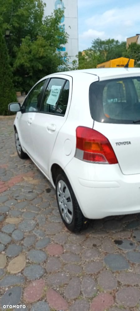 Toyota Yaris - 2