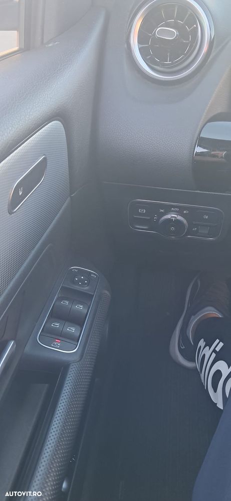 Mercedes-Benz B 200 - 21