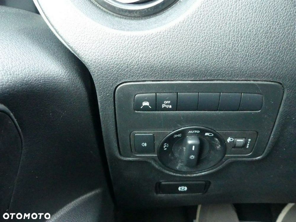 Mercedes-Benz Vito - 10