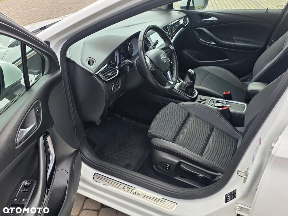 Opel Astra 1.2 Turbo Start/Stop Elegance - 9