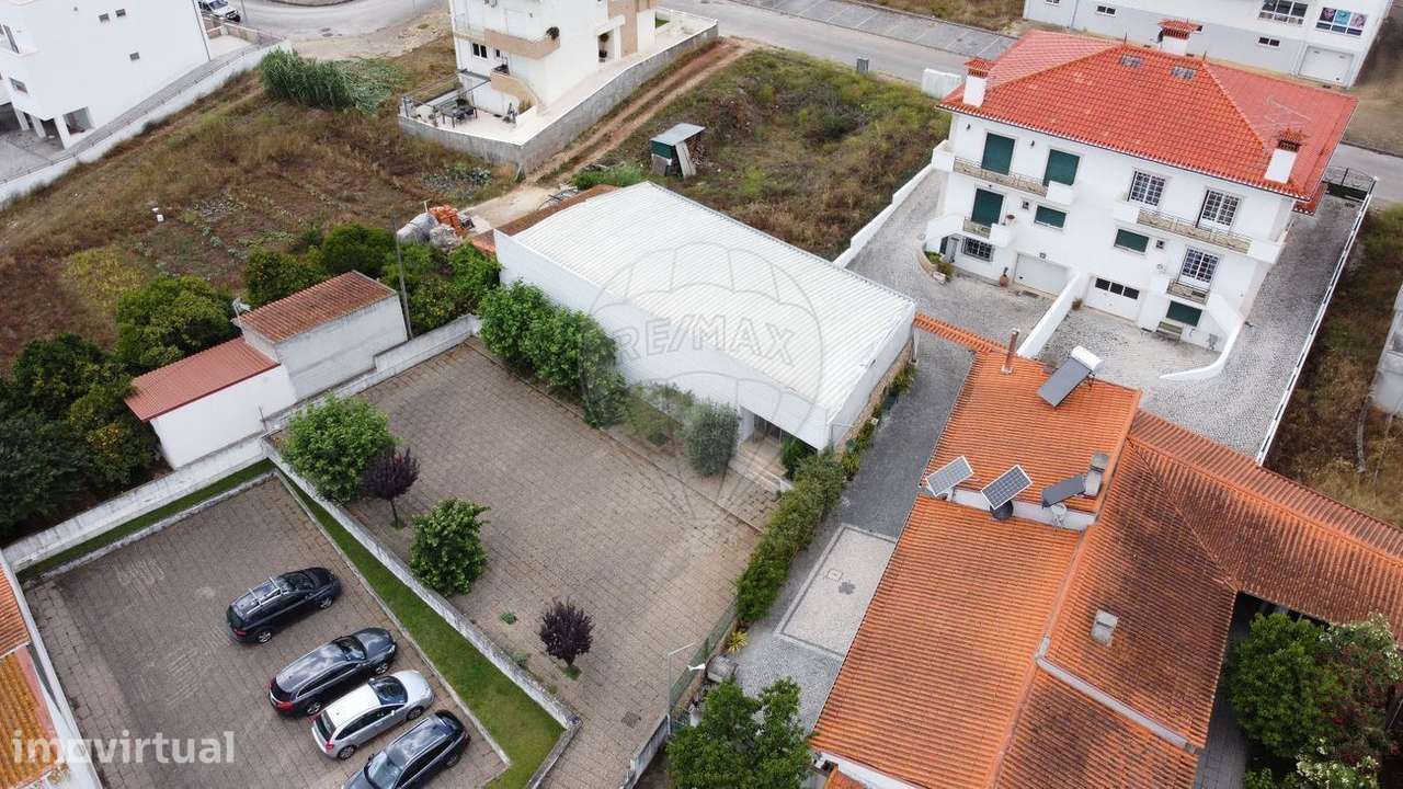 EDIFÍCIO DESTINADO A COMÉRCIO SERVIÇOS E/OU ARMAZÉM - Grande imagem: 2/7