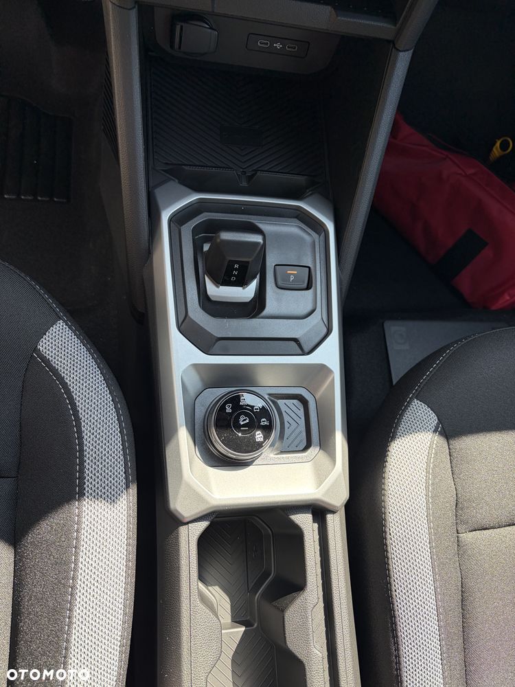 Dacia Bigster 1.2 TCe Hybrid-G 150 Journey 4x4 - 24