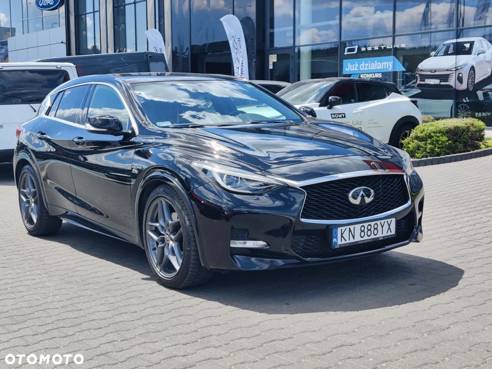 Infiniti Q30 2.2d Sport AWD 7DCT - 2