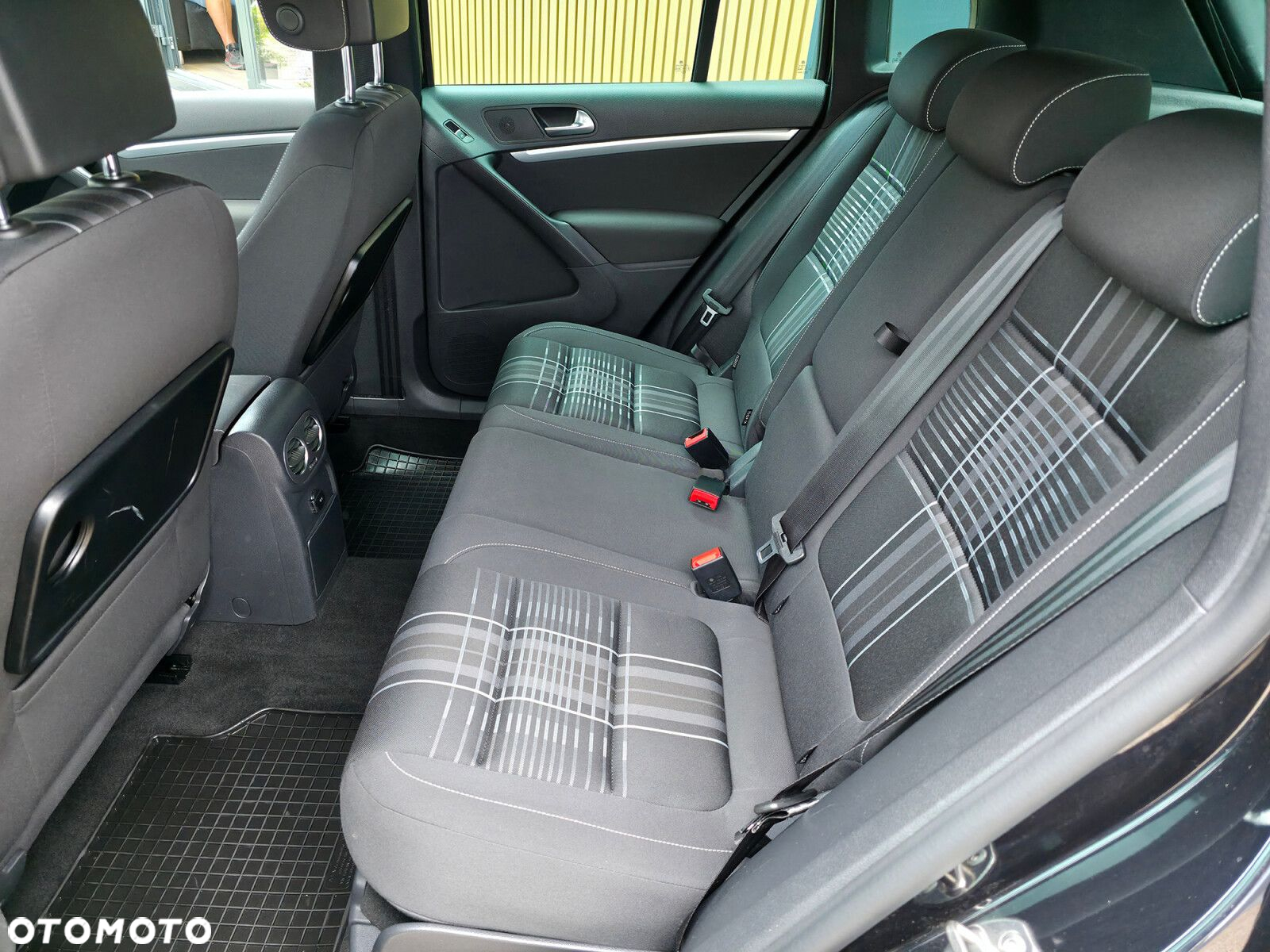 Volkswagen Tiguan - 13