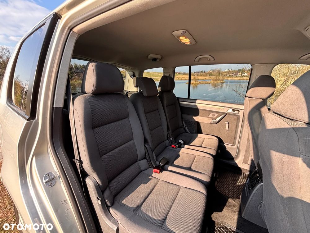 Volkswagen Touran 1.9 TDI Trendline - 9