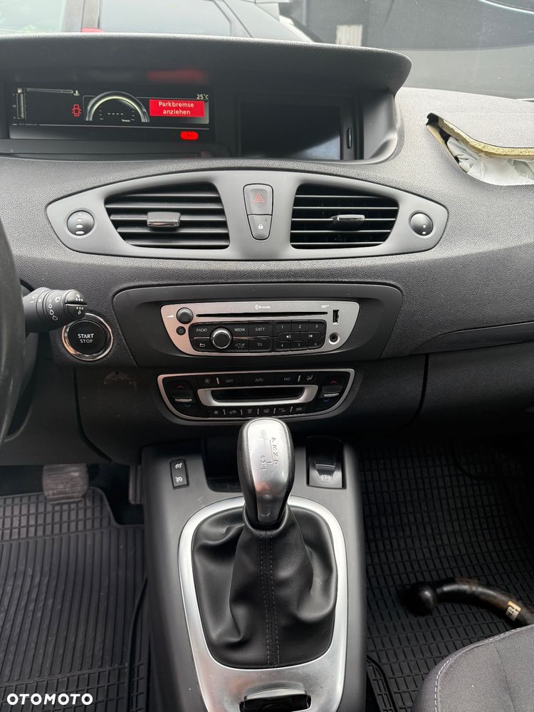 Renault Scenic 1.5 dCi Limited EDC - 10