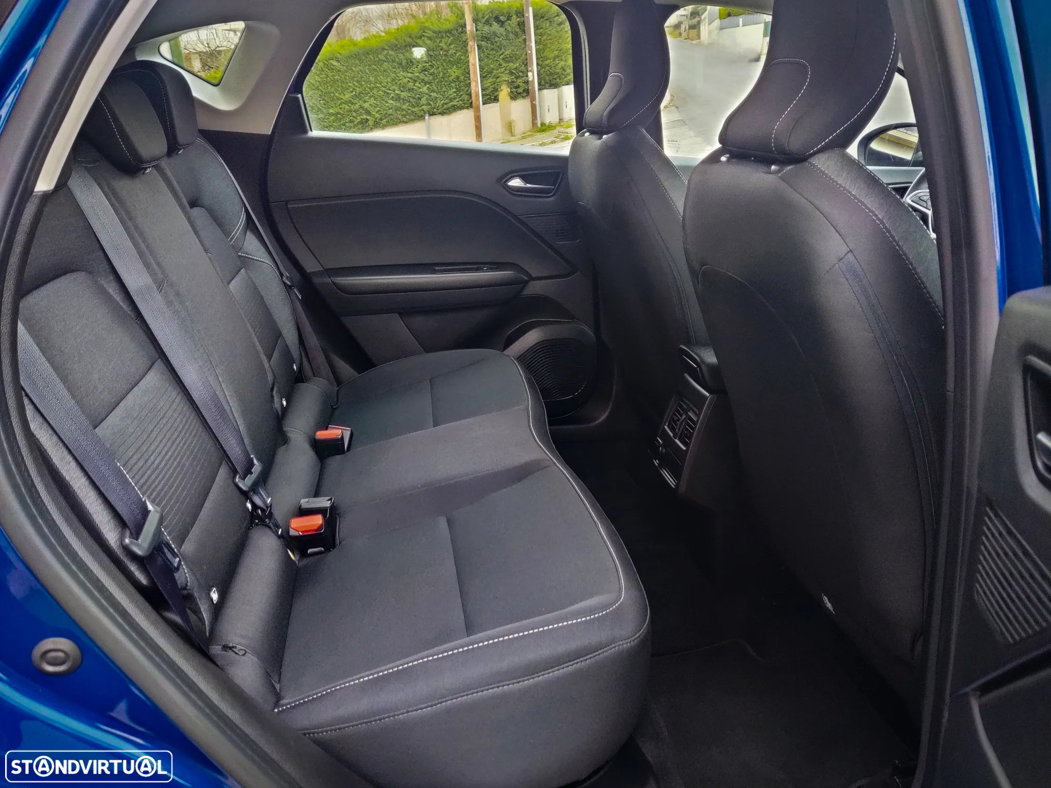 Renault Captur TCe 100 BUSINESS EDITION - 12