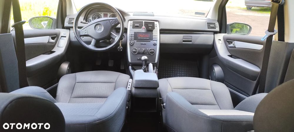 Mercedes-Benz Klasa B 200 CDI - 9