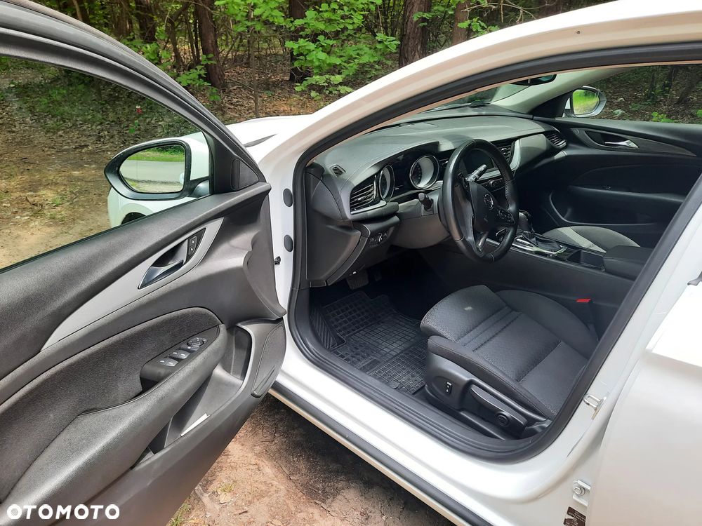 Opel Insignia 2.0 CDTI Enjoy S&S - 10