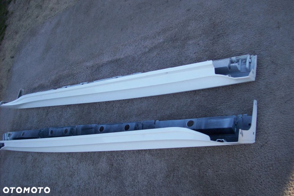 LISTWA PROGOWA LEWA I PRAWA TOYOTA YARIS IV 4 ROK 20/24 - 3