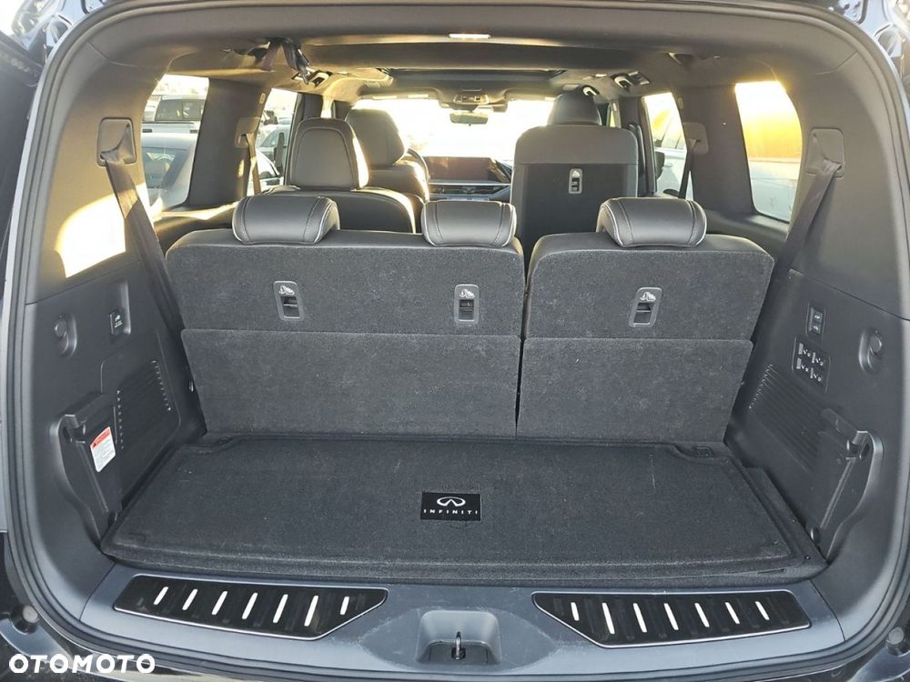 Infiniti QX80 - 5