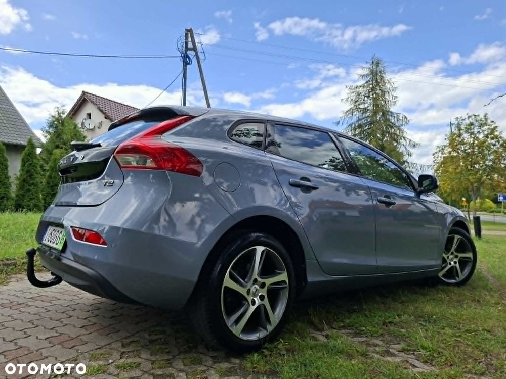 Volvo V40 T2 Momentum - 6