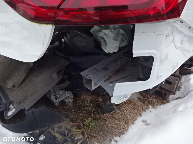 Prawy tylny błotnik Renault Megane IV sedan TEQNC - 6