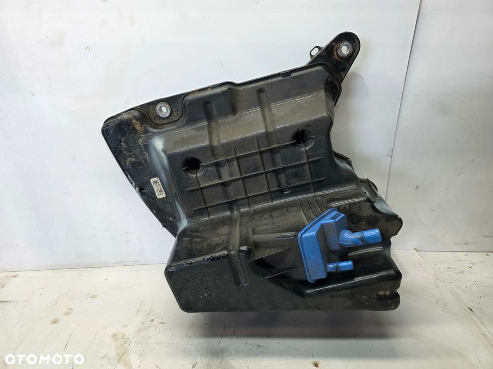 ZBIORNIK POMPA PŁYNU ADBLUE AUDI A4 B9 A5 8W 8W0131878BS 8W0131969M - 2