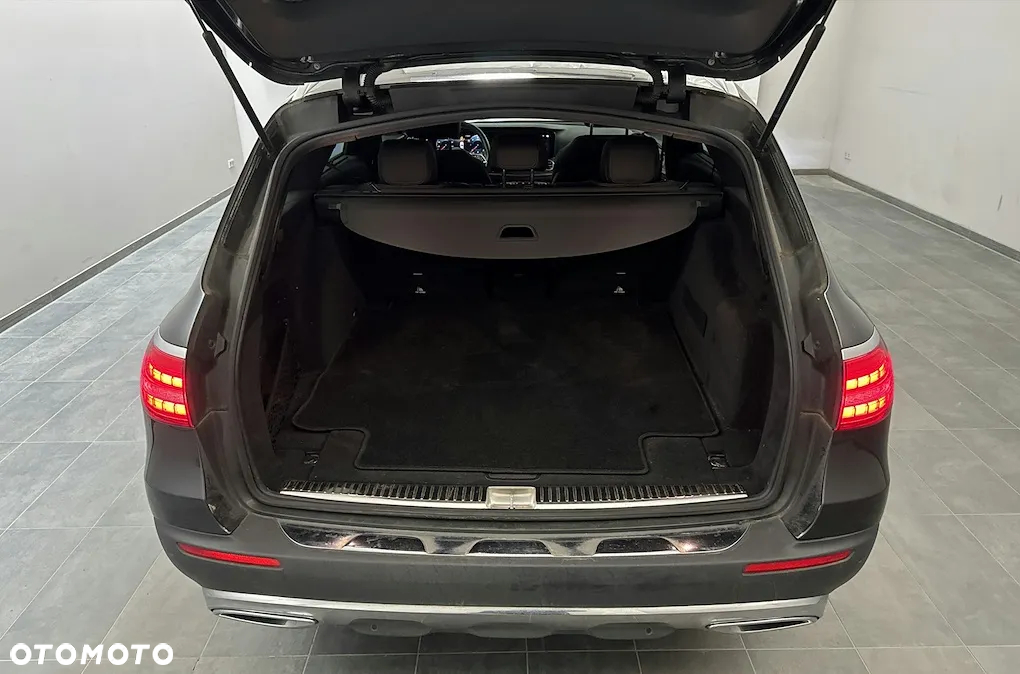 Mercedes-Benz Klasa E 220 d 4Matic T All-Terrain 9G-TRONIC Avantgarde - 6