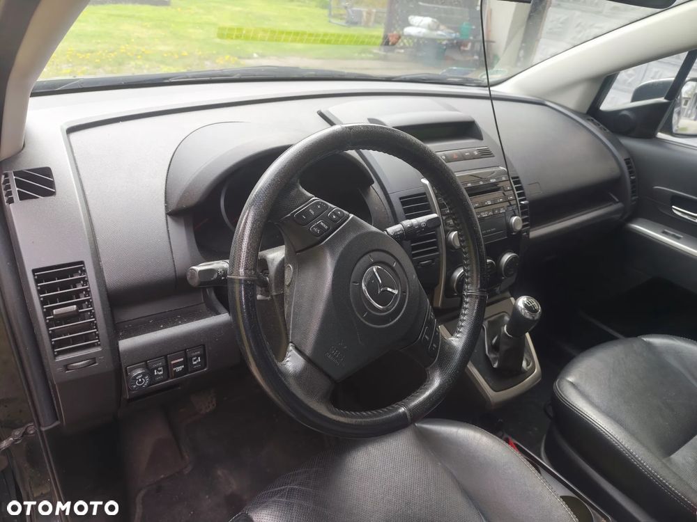 Mazda 5 - 8