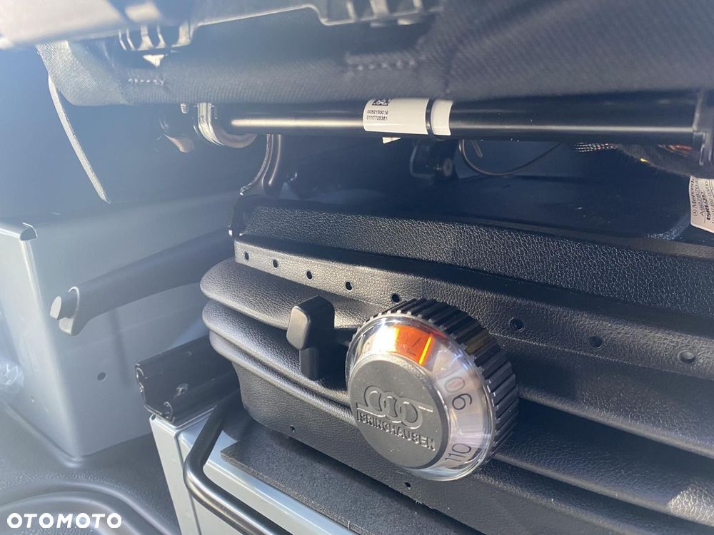 Mercedes-Benz Sprinter - 10