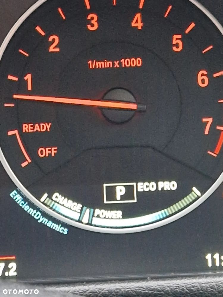 BMW Seria 3 328i Luxury Line - 26