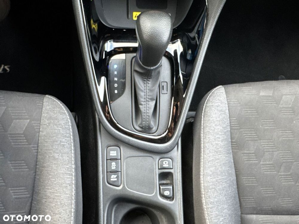 Toyota Yaris Hybrid 1.5 Style - 28