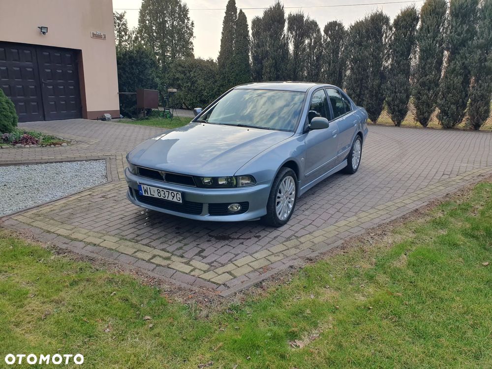 Mitsubishi Galant - 1