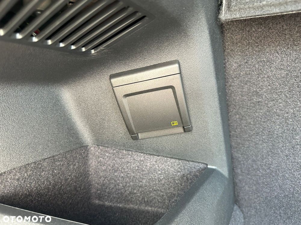 Volkswagen Tiguan - 27