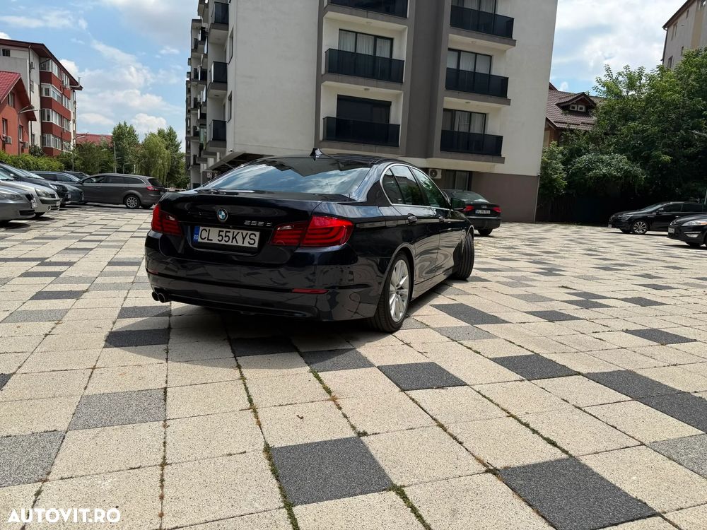 BMW Seria 5 525d xDrive - 7