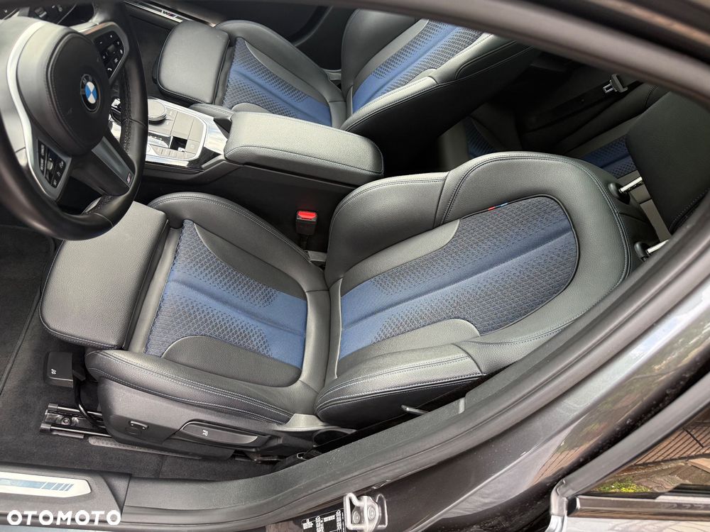 BMW Seria 1 118i M Sport - 26