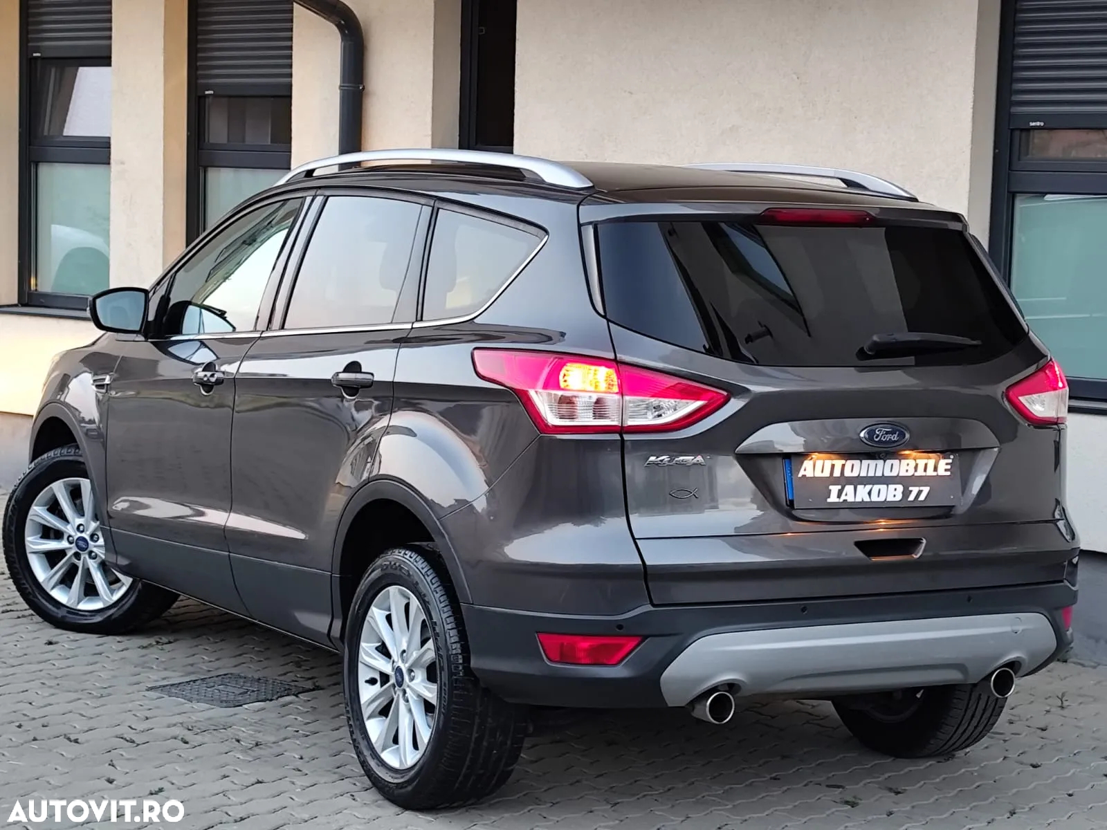 Ford Kuga - 4