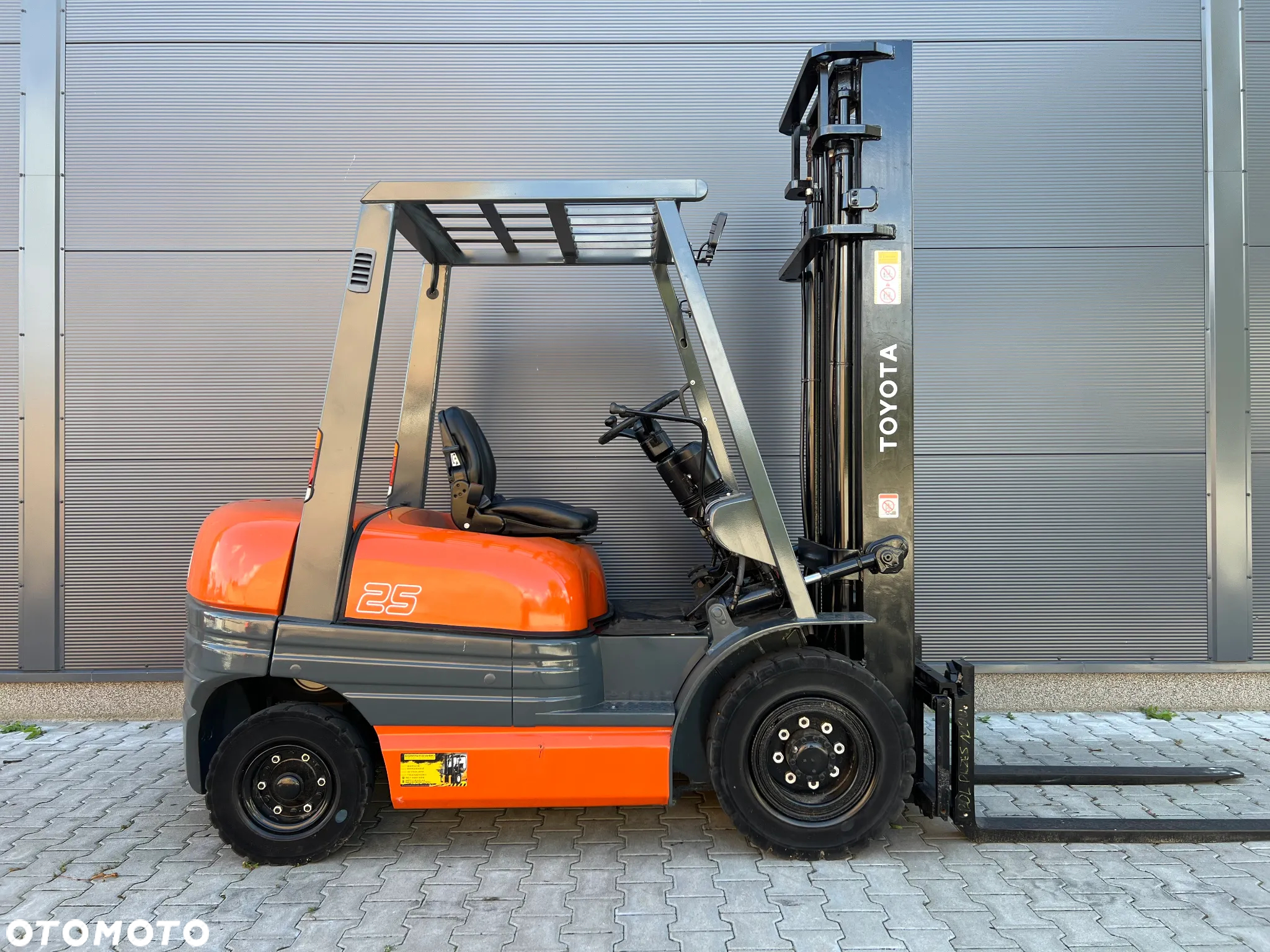 Toyota 02-6FDF25 - 2