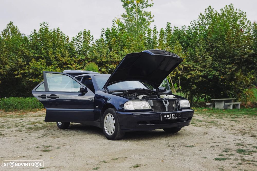 Mercedes-Benz C 180 Classic - 14