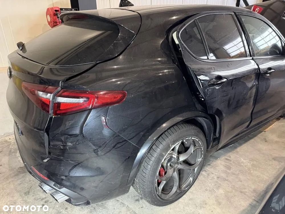 Alfa Romeo Stelvio 2.9 Bi Turbo V6 Quadrifoglio Q4