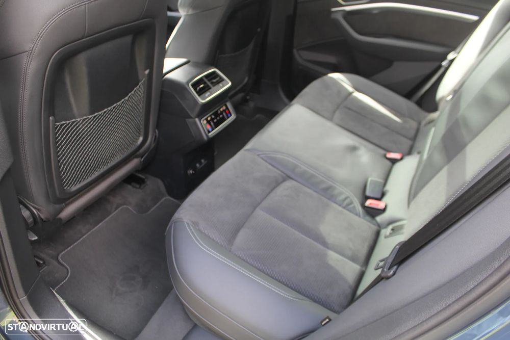 Audi e-tron 55 quattro S line - 24
