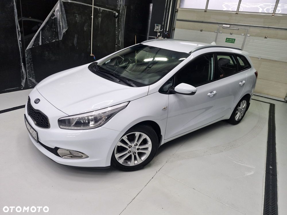 Kia Ceed 1.6 CRDi L - 10