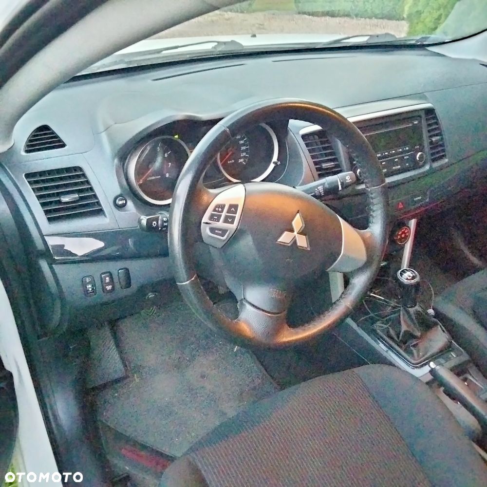 Mitsubishi Lancer 1.6 - 3