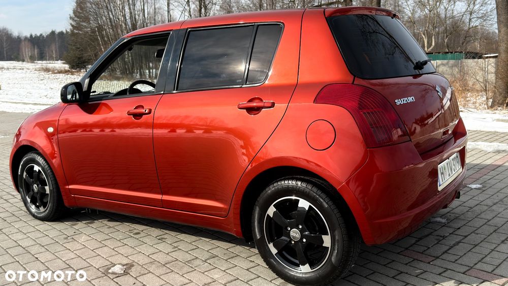 Suzuki Swift 1.3 Limited 25 - 17