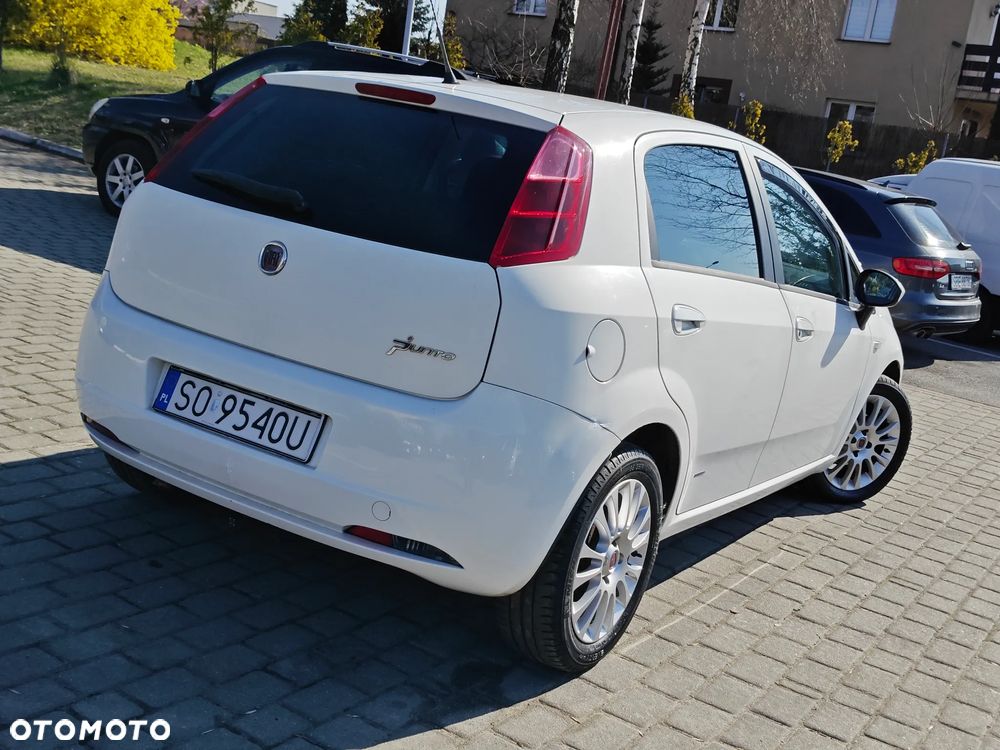 Fiat Grande Punto 1.4 8V Emotion - 30