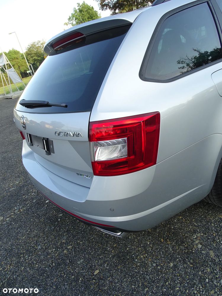 Skoda Octavia 2.0 TDI RS - 13