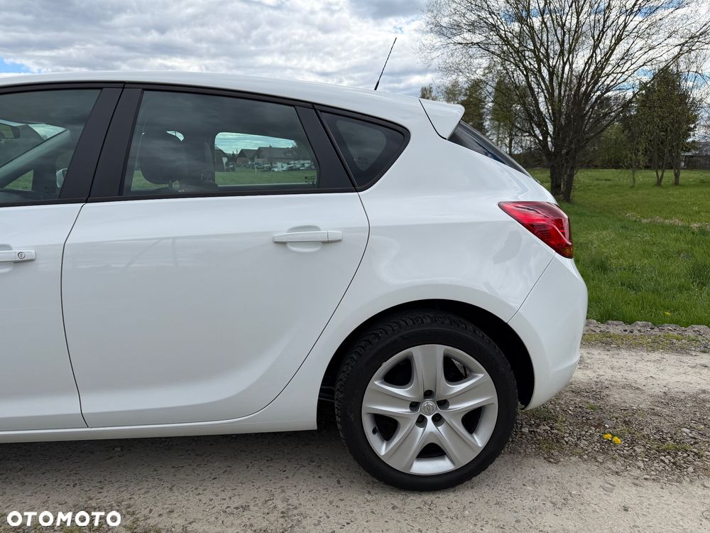 Opel Astra 1.4 Turbo - 14